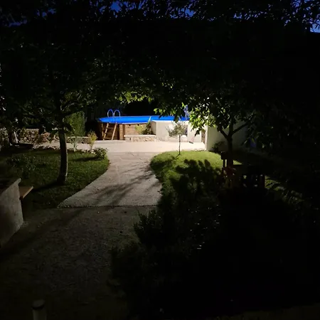 Matrix 22 - Vacation For Your Private Reset, Near Imotski And Makarska * Podbablje